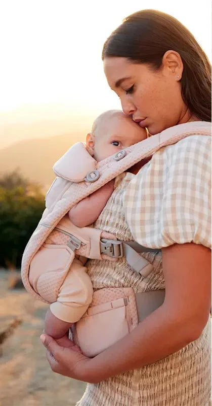 Ergobaby All Carry Positions Breathable mesh baby carrier, enhancing lumbar support and airflow (7-45 pounds)